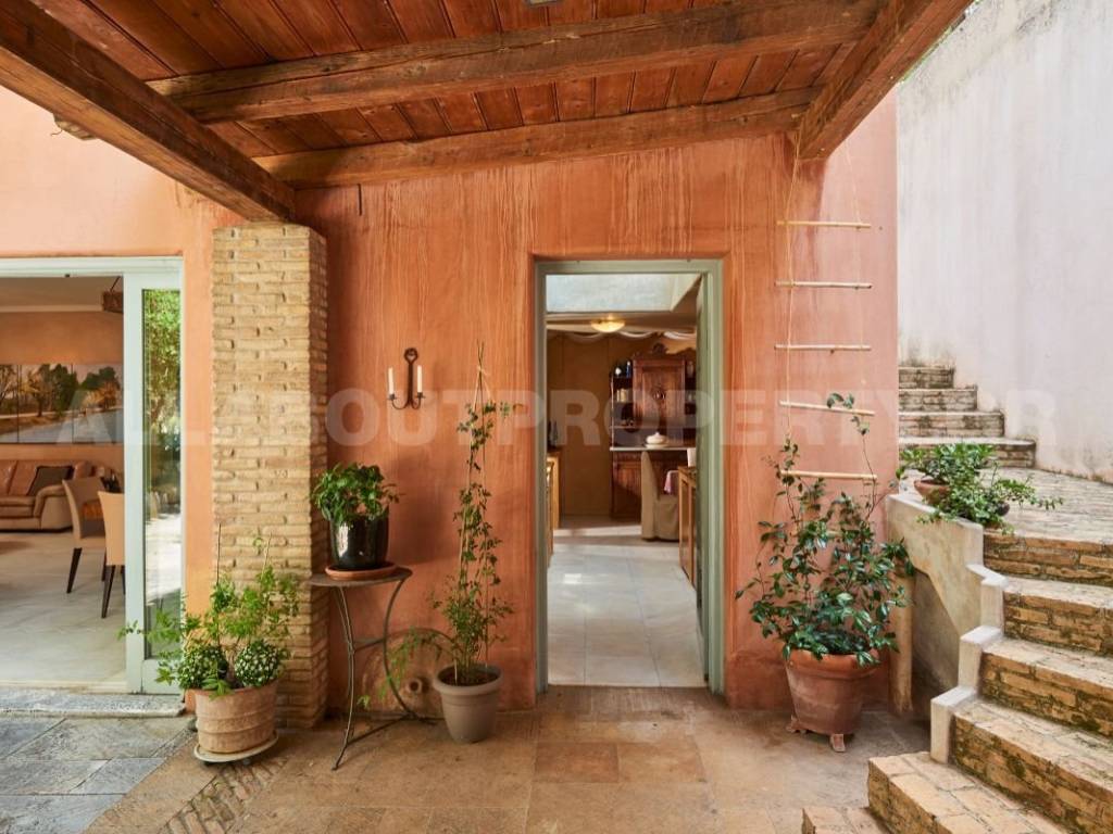 Εσωτερικοι χώροι