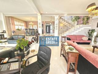 ★ On a 600 sq.m. plot ★ First sea view ★ Fully furnished ★