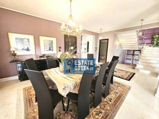 ★ On a 600 sq.m. plot ★ First sea view ★ Fully furnished ★