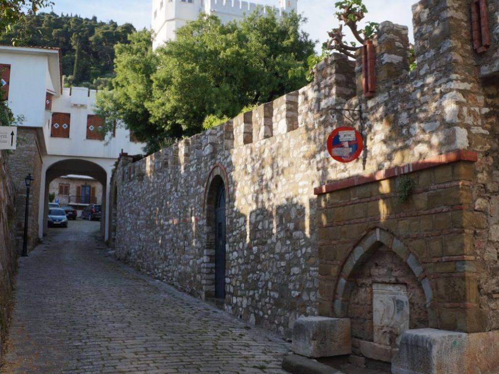 ΣΤΗΝ ΠΑΛΙΑ ΠΟΛΗ ΤΗΣ ΝΑΥΠΑΚΤΟΥ, ΠΡΟΣ ΤΟ ΚΑΣΤΡΟ