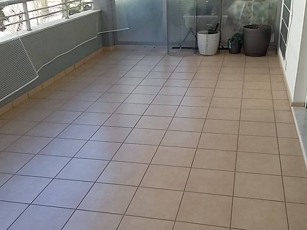 ΜΠΑΛΚΟΝΙ ΜΠΡΟΣΤΑ