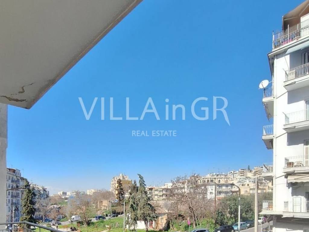 Θέα από μπαλκόνι