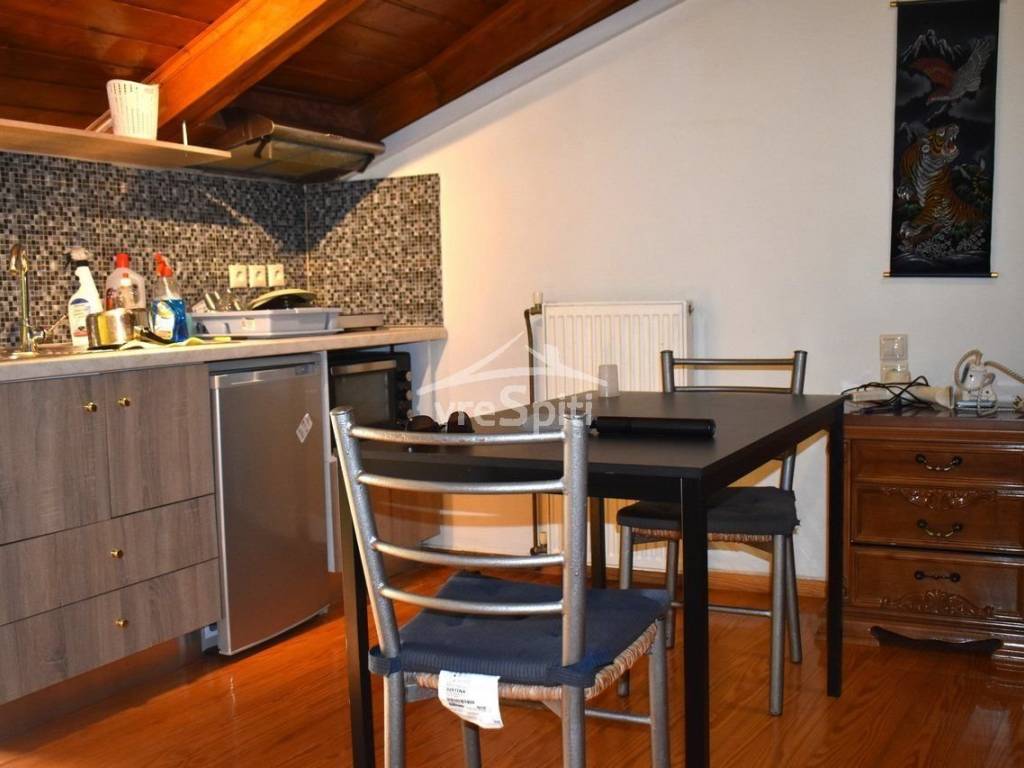 ΚΟΥΖΙΝΑ-ΕΠΙΠΛΩΣΗ