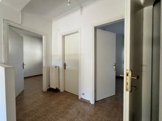 Ο χώρος των δωματίων και του μπάνιου.