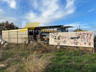 Agora apothikis 125 t.m. sthn Alexandroupoli