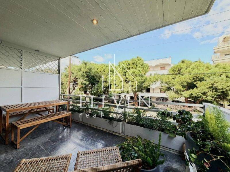 Θέα από μπαλκόνι