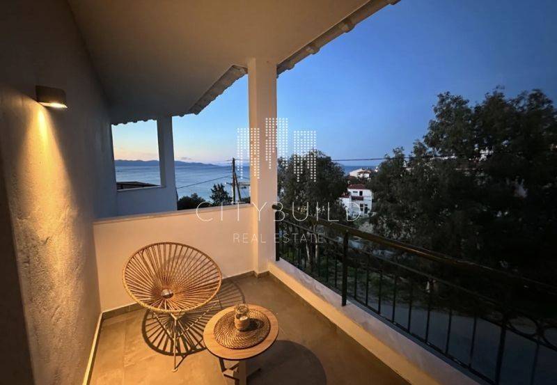 Θέα από μπαλκόνι