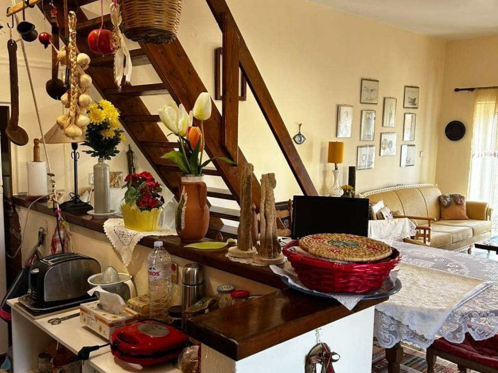 Fully renovated old stone house for sale