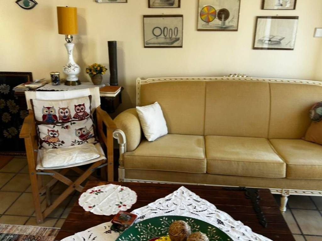 Fully renovated old stone house for sale