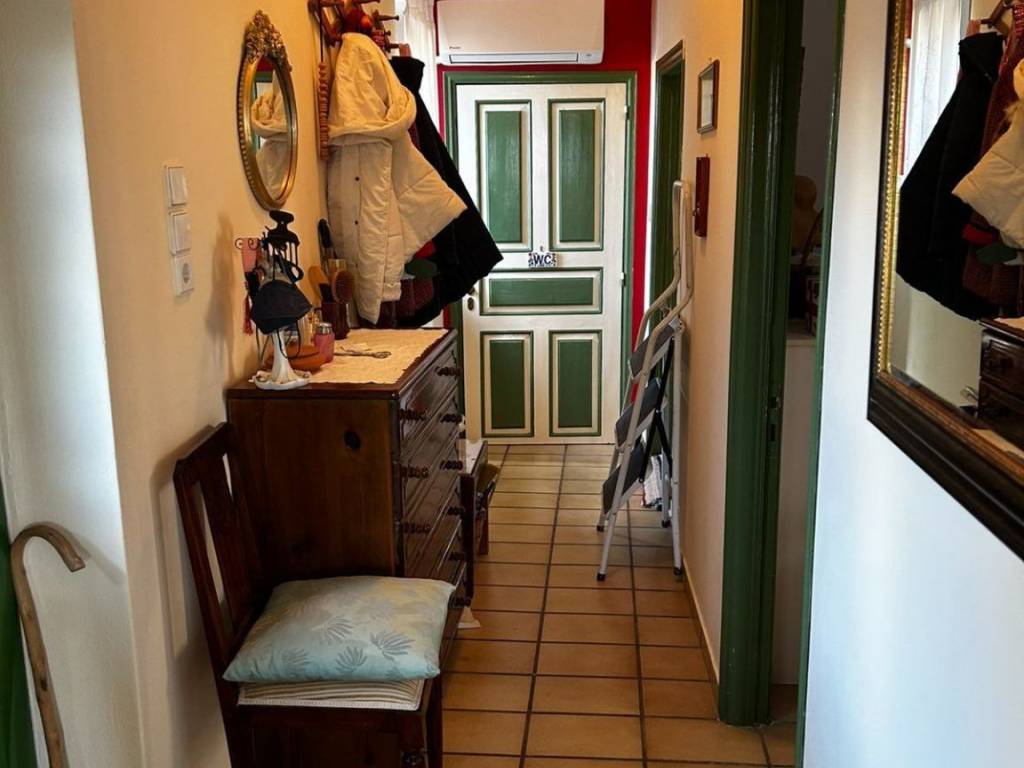 Fully renovated old stone house for sale