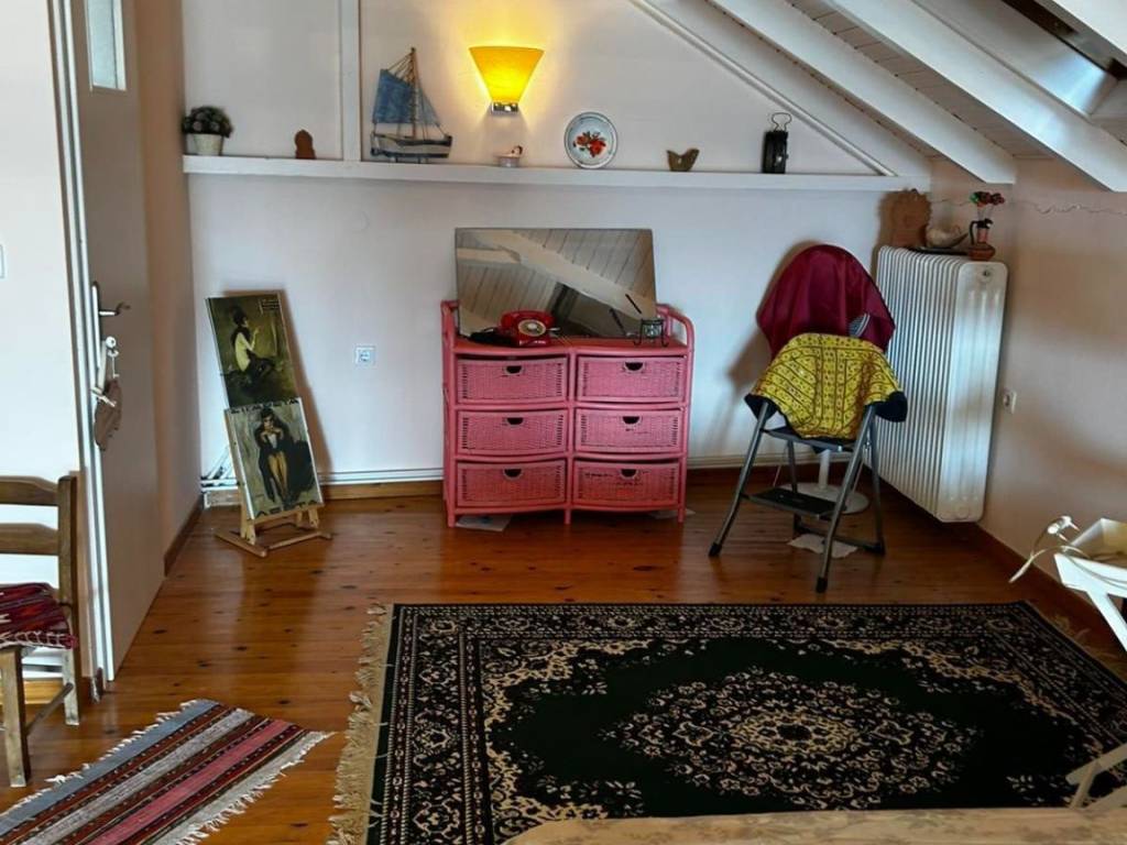 Fully renovated old stone house for sale