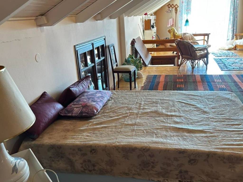 Fully renovated old stone house for sale