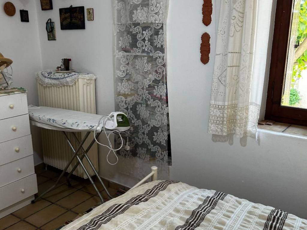 Fully renovated old stone house for sale