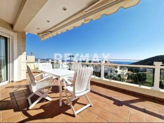 Θέα από μπαλκόνι