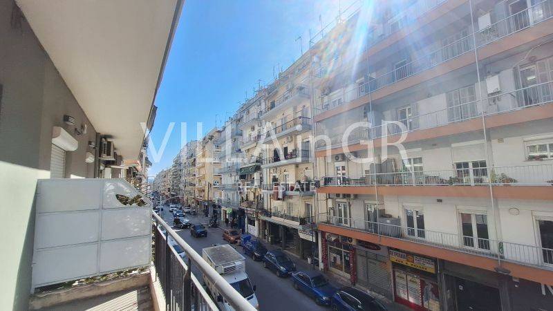 Θέα από μπαλκόνι