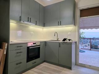 Me polloys apothekeytikoys choroys