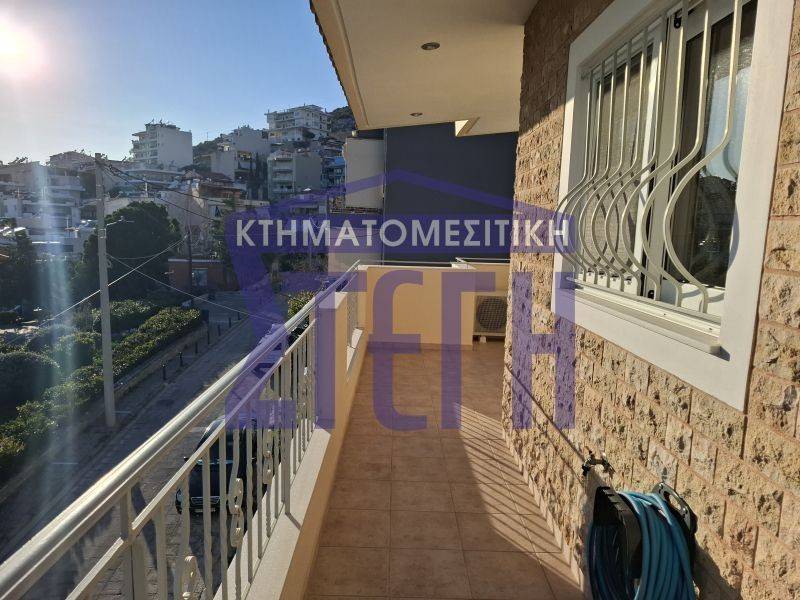 Θέα από μπαλκόνι