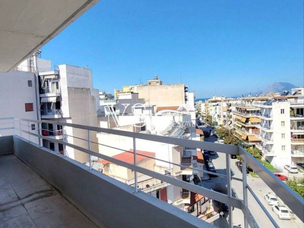 Θέα απο μπαλκόνι