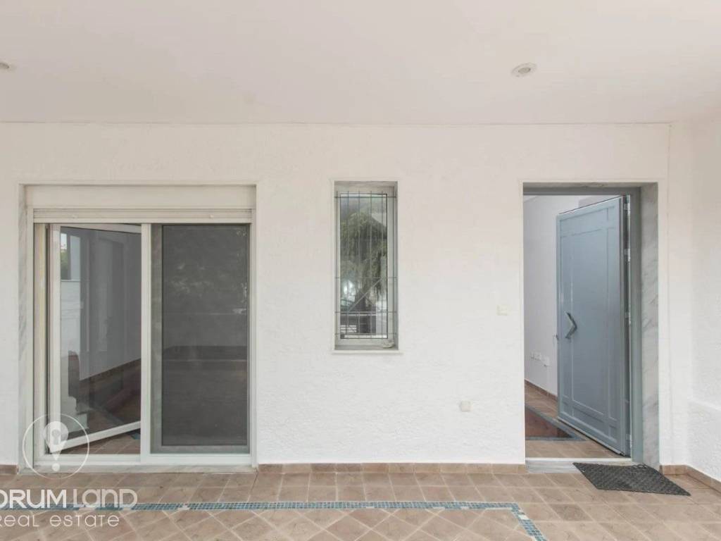 Forumland Real Estate, Βεράντες