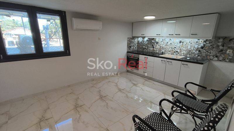 Σαλοκουζίνα