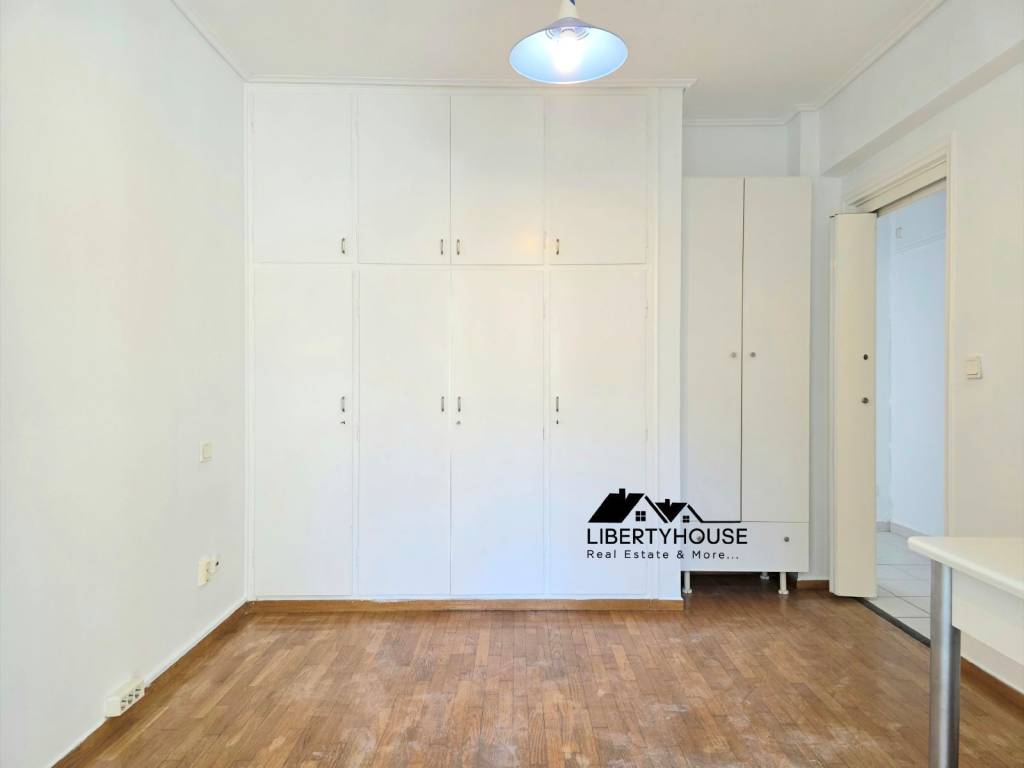 Megales entoichismenes ntoylapes