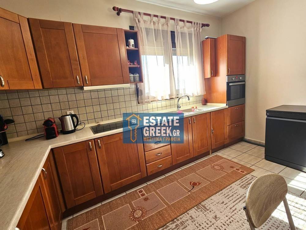 ★ Είναι 2 κατοικίες ανεξάρτητες ★ Πανοραμική θέα ★ Οικόπεδο 677τμ ★