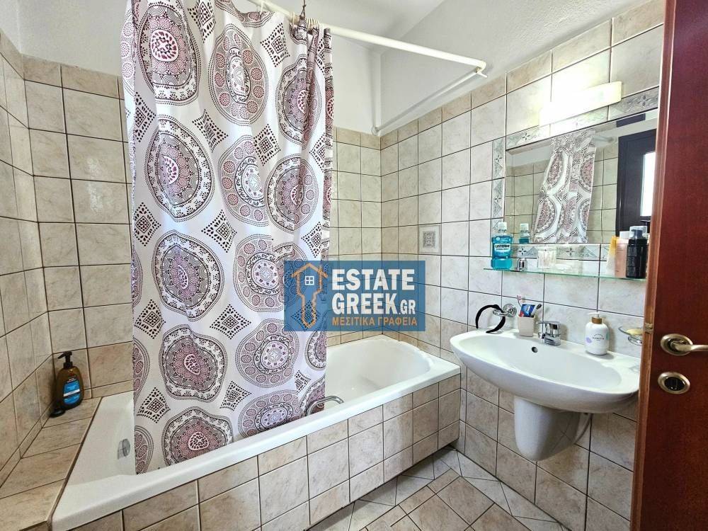 ★ Είναι 2 κατοικίες ανεξάρτητες ★ Πανοραμική θέα ★ Οικόπεδο 677τμ ★