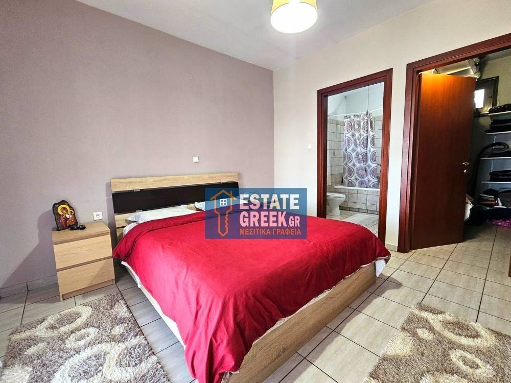 ★ Είναι 2 κατοικίες ανεξάρτητες ★ Πανοραμική θέα ★ Οικόπεδο 677τμ ★