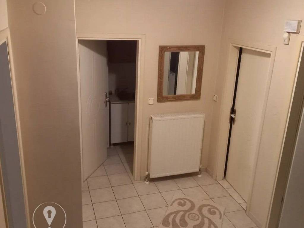 Forumland Real Estate, Χωλ