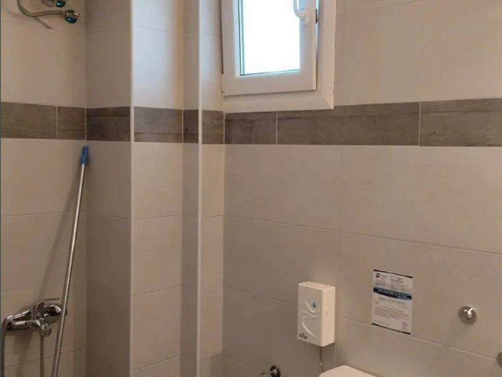 Forumland Real Estate, Μπάνιο