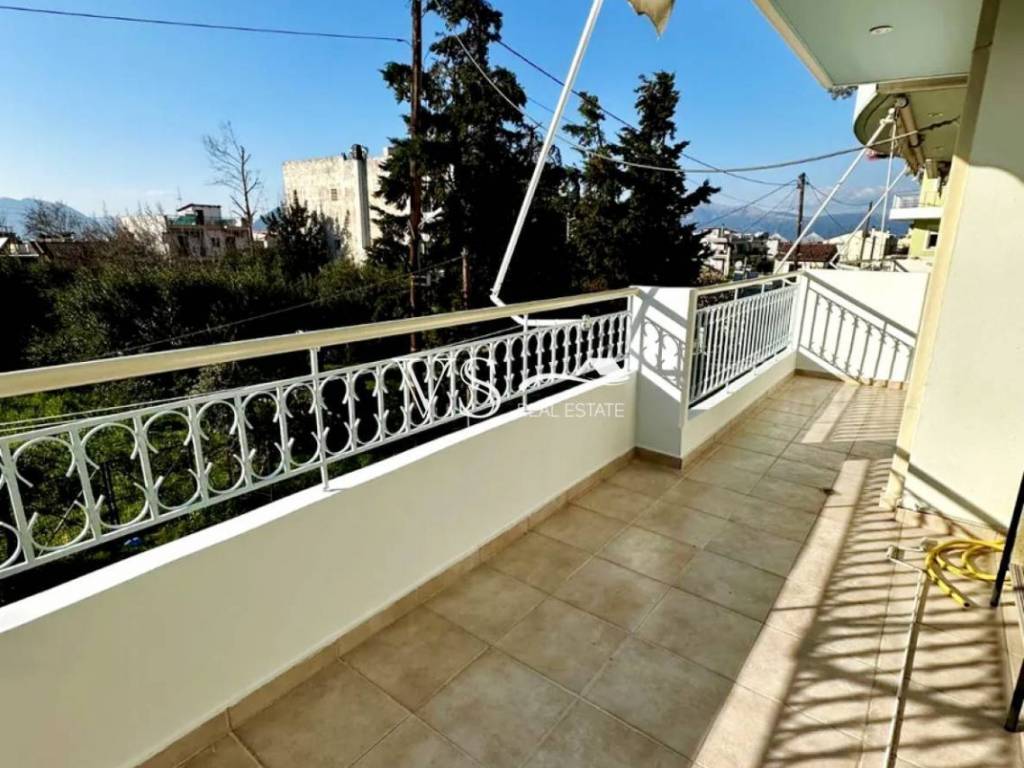 Θέα απο μπαλκόνι