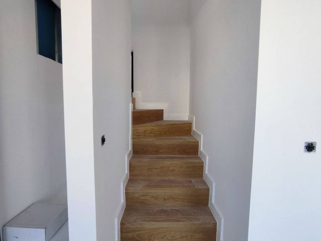 εσωτερική σκάλα