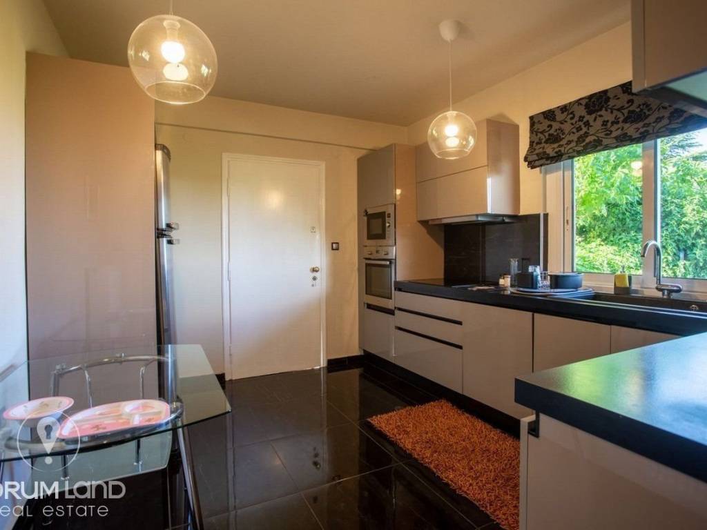 Forumland Real Estate, Κουζίνα