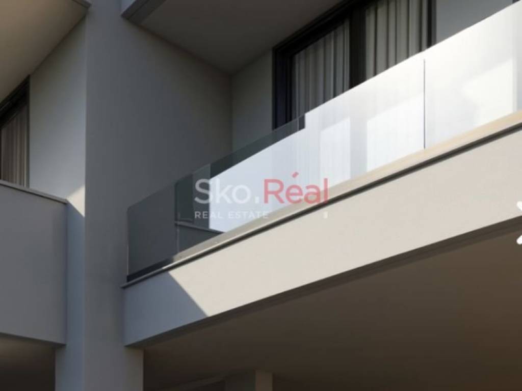 ΦΩΤΟΡΕΑΛΙΣΤΙΚΑ