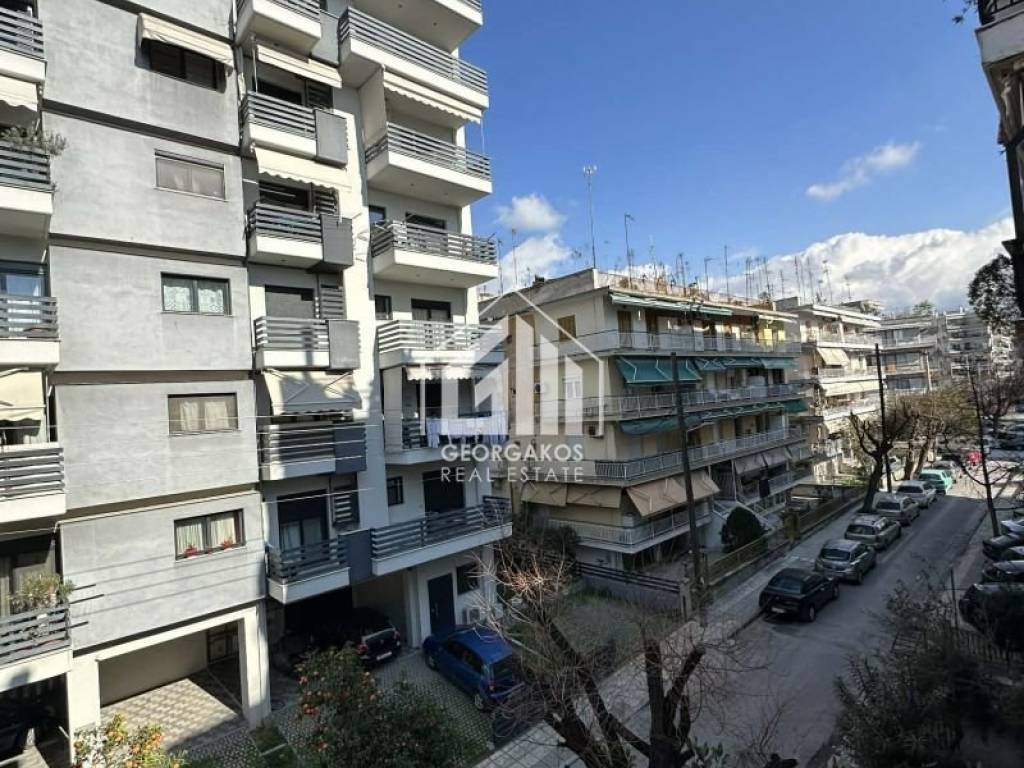 Θέα από μπαλκόνι