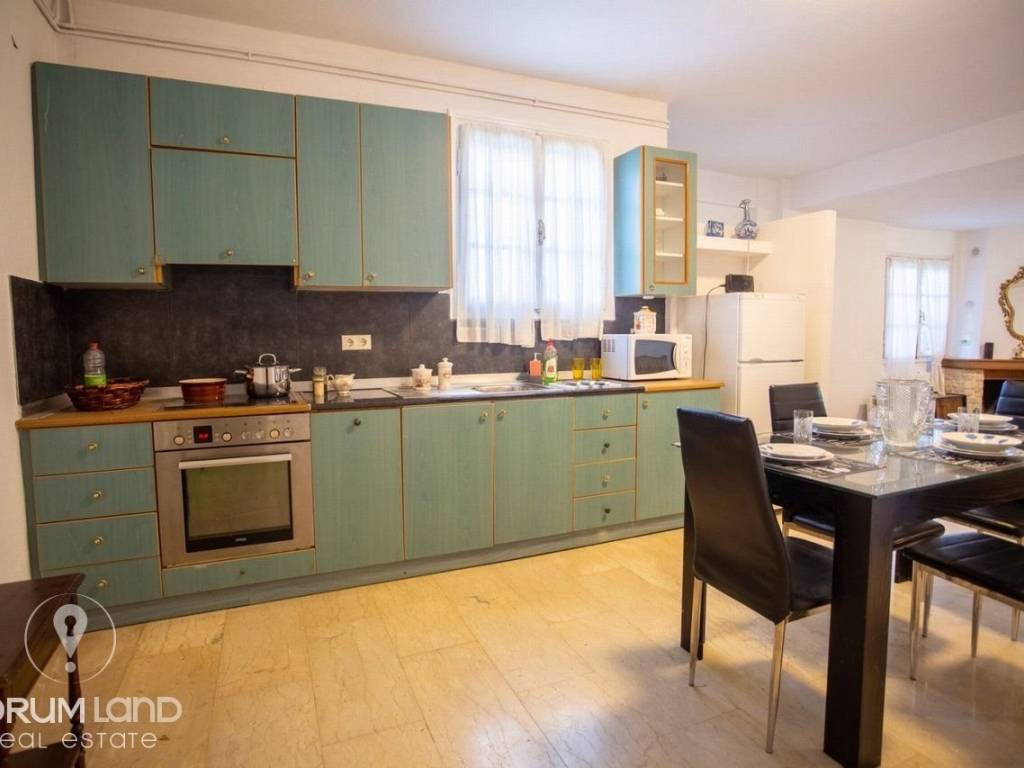 Forumland Real Estate, σαλοκουζίνα