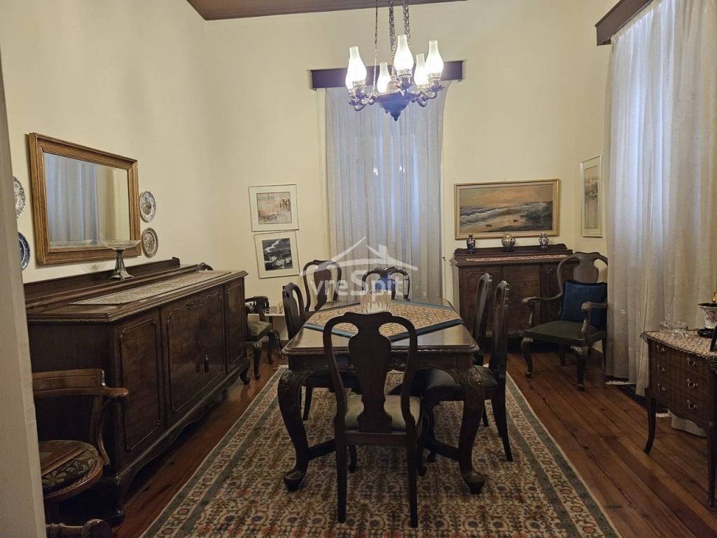 ΕΣΩΤΕΡΙΚΗ ΑΠΟΨΗ