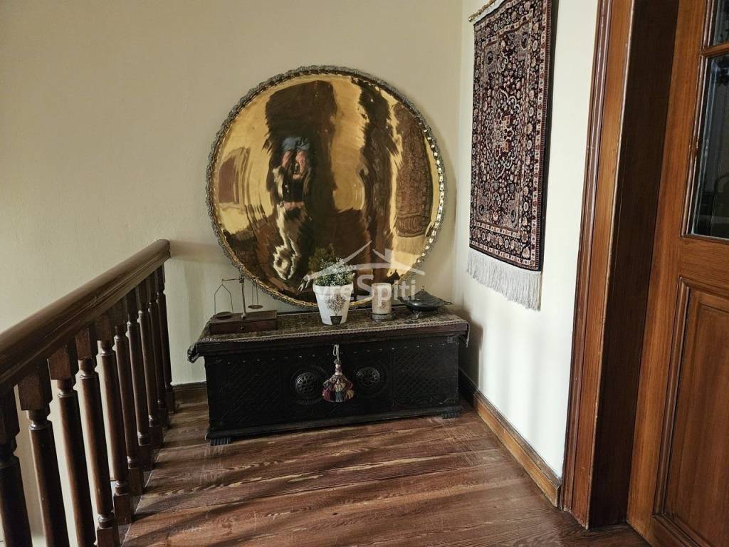 ΕΣΩΤΕΡΙΚΗ ΑΠΟΨΗ