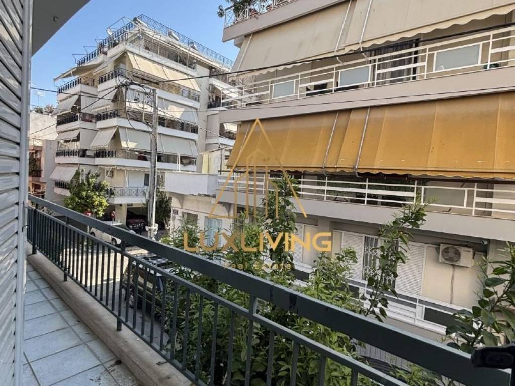 Θέα από μπαλκόνι