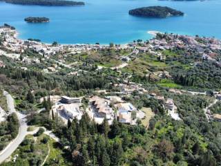 POLY KONTA STEN POLE TOY NYDRIOY