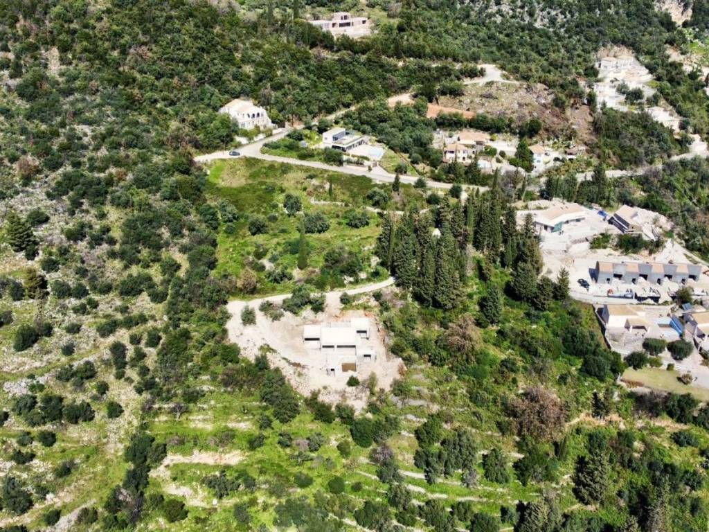 STE GYRO PERIOCHE YPARCHOYN POLYTELEIS BILES