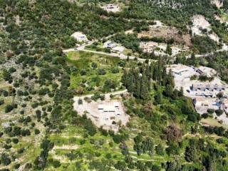 STE GYRO PERIOCHE YPARCHOYN POLYTELEIS BILES