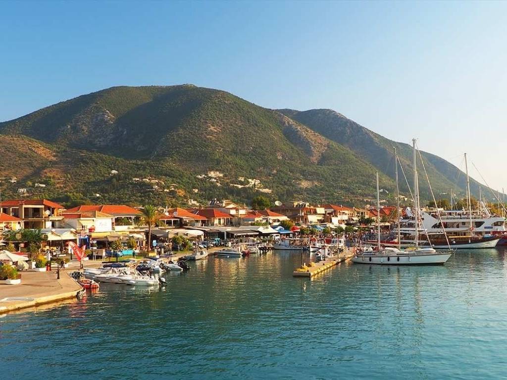 DIATHETEI LIMANI KAI MARINA