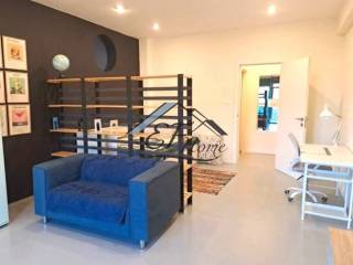 Ενιαίος χώρος κουζίνα-σαλόνι-υπνοδωμάτιο