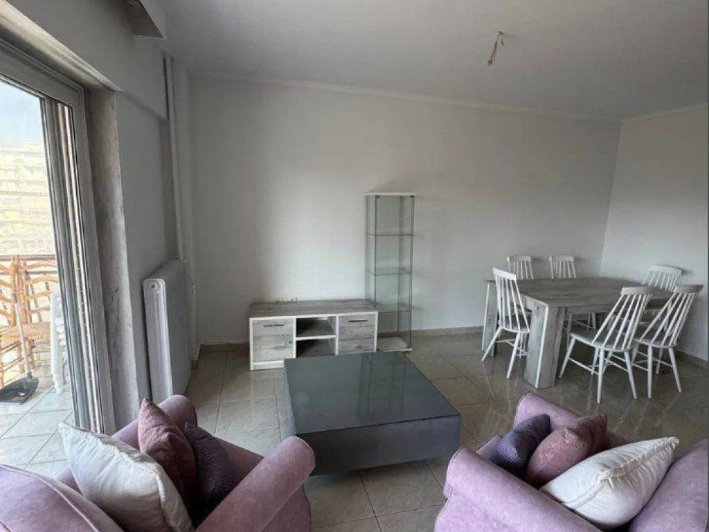 Forumland Real Estate, Σαλοκουζίνα