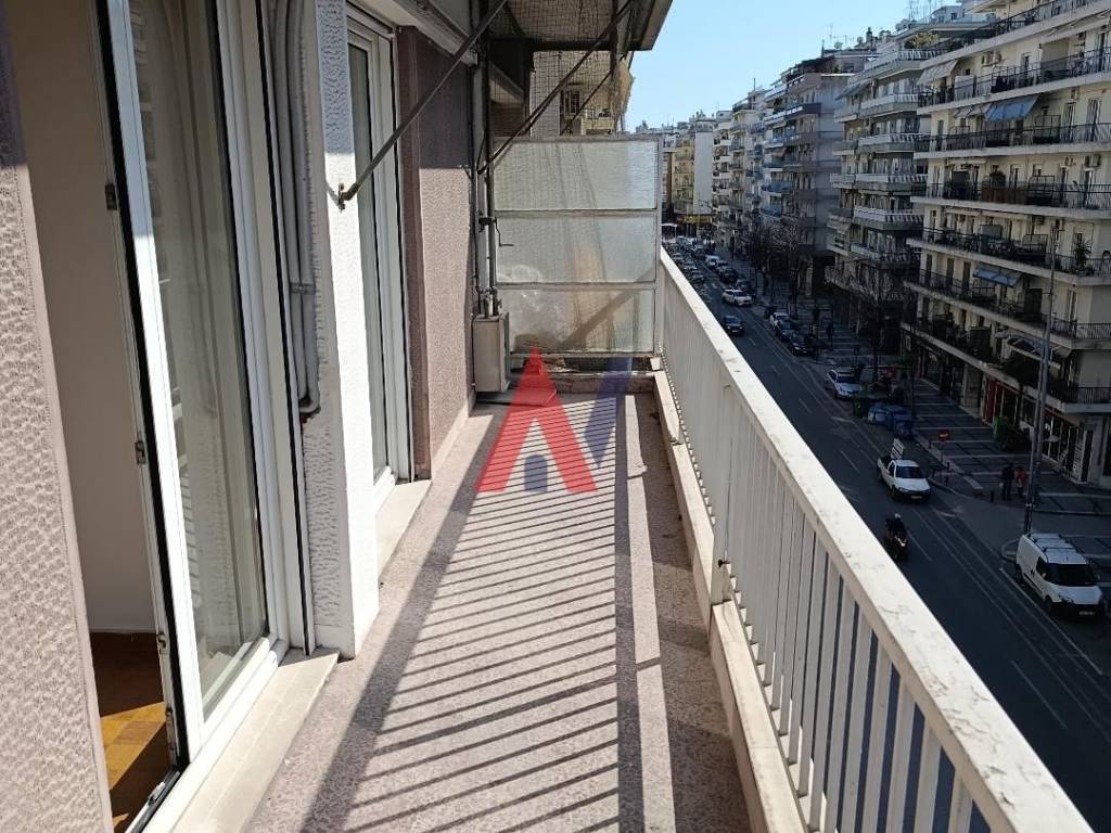 ΜΠΡΟΣΤΙΝΟ ΜΠΑΛΚΟΝΙ Β. ΟΛΓΑΣ.jpg