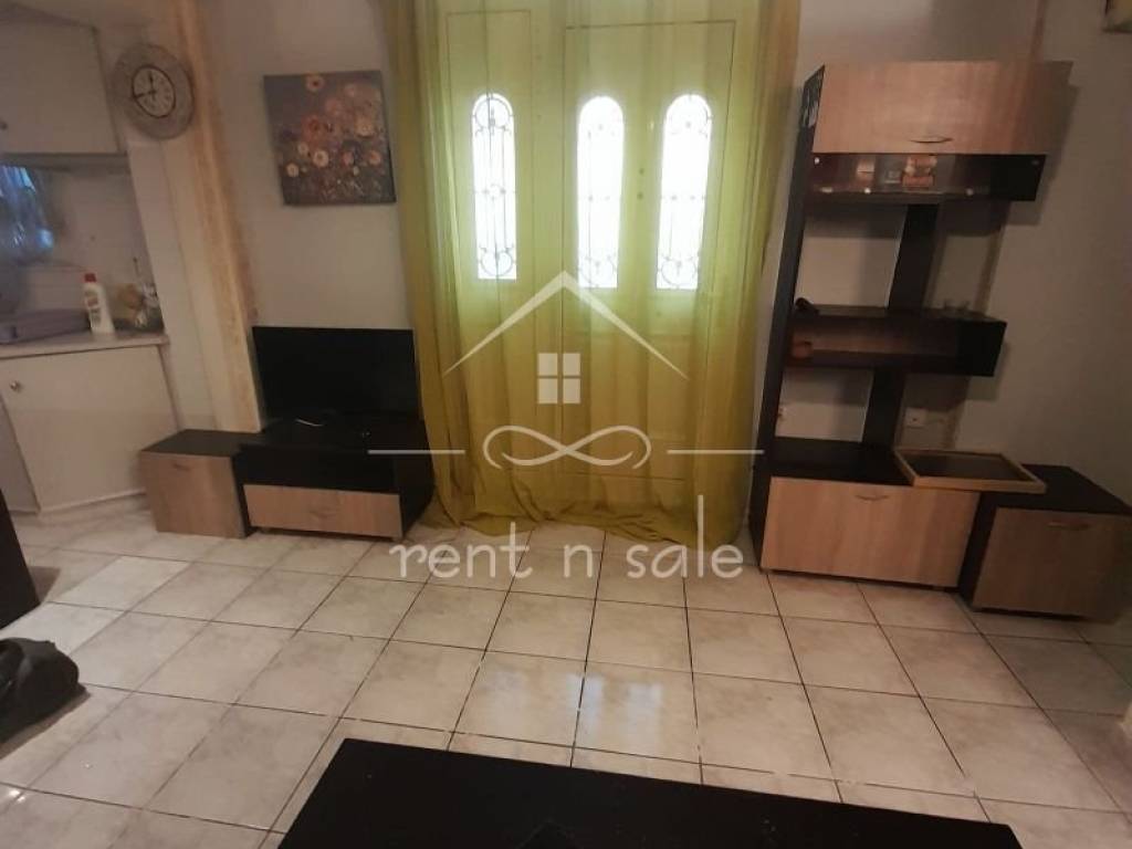 Σαλοκουζίνα