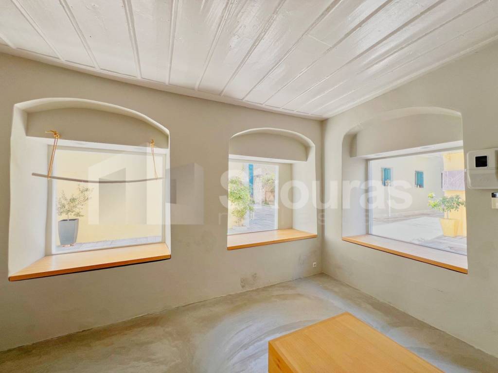 Εσωτερικοι χώροι