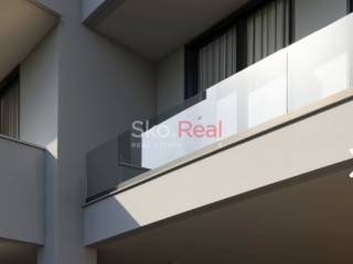 ΦΩΤΟΡΕΑΛΙΣΤΙΚΑ