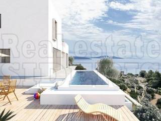 ΠΛΑΙΝΗ ΘΕΑ ΘΑΛΑΣΣΑ ΚΑΙ ΠΙΣΙΝΑ